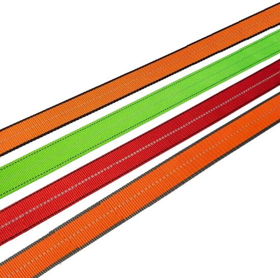 The Science and Innovation Behind Luminous Polyester Webbing for Pet Traction